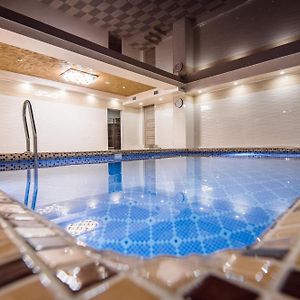 The Royal Mezbon Hotel & Spa